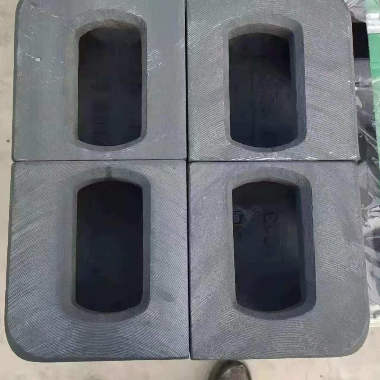 Cast steel container corner casting