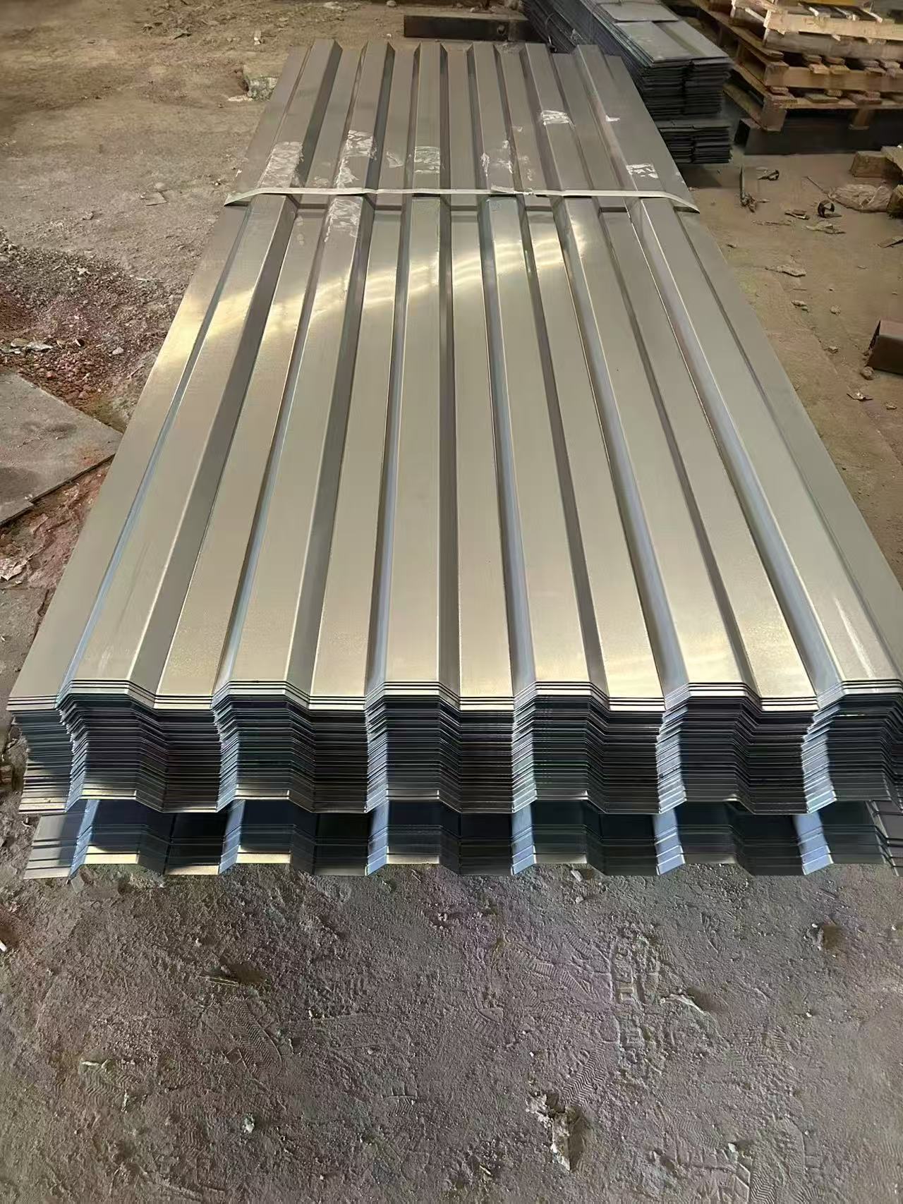 Galvanized corrugated steel side panel